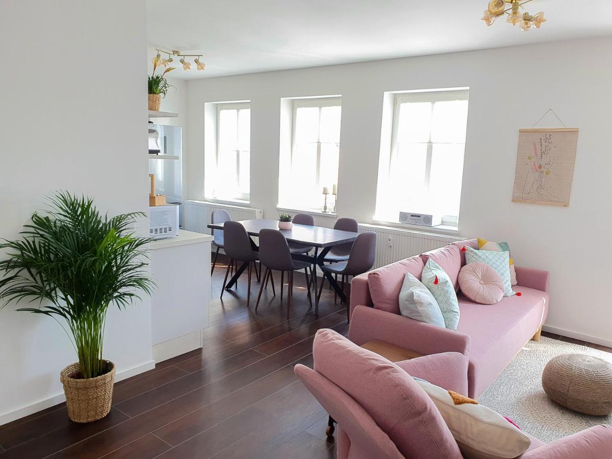 Pb Ferienwohnungen - Fewo 7 - Stilvoll Eingerichtetes Apartment Im Herzen Senftenbergs Extérieur photo