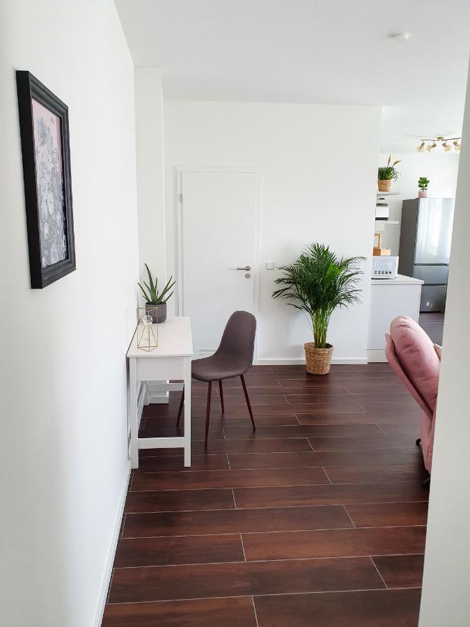 Pb Ferienwohnungen - Fewo 7 - Stilvoll Eingerichtetes Apartment Im Herzen Senftenbergs Extérieur photo