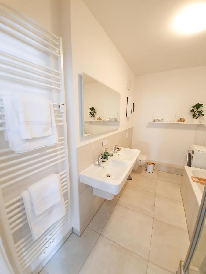 Pb Ferienwohnungen - Fewo 7 - Stilvoll Eingerichtetes Apartment Im Herzen Senftenbergs Extérieur photo